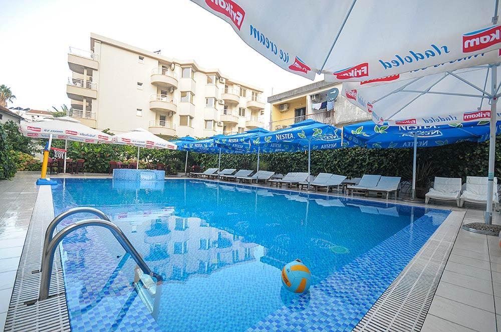 Hotel Aquamarin Budva Eksteriør bilde
